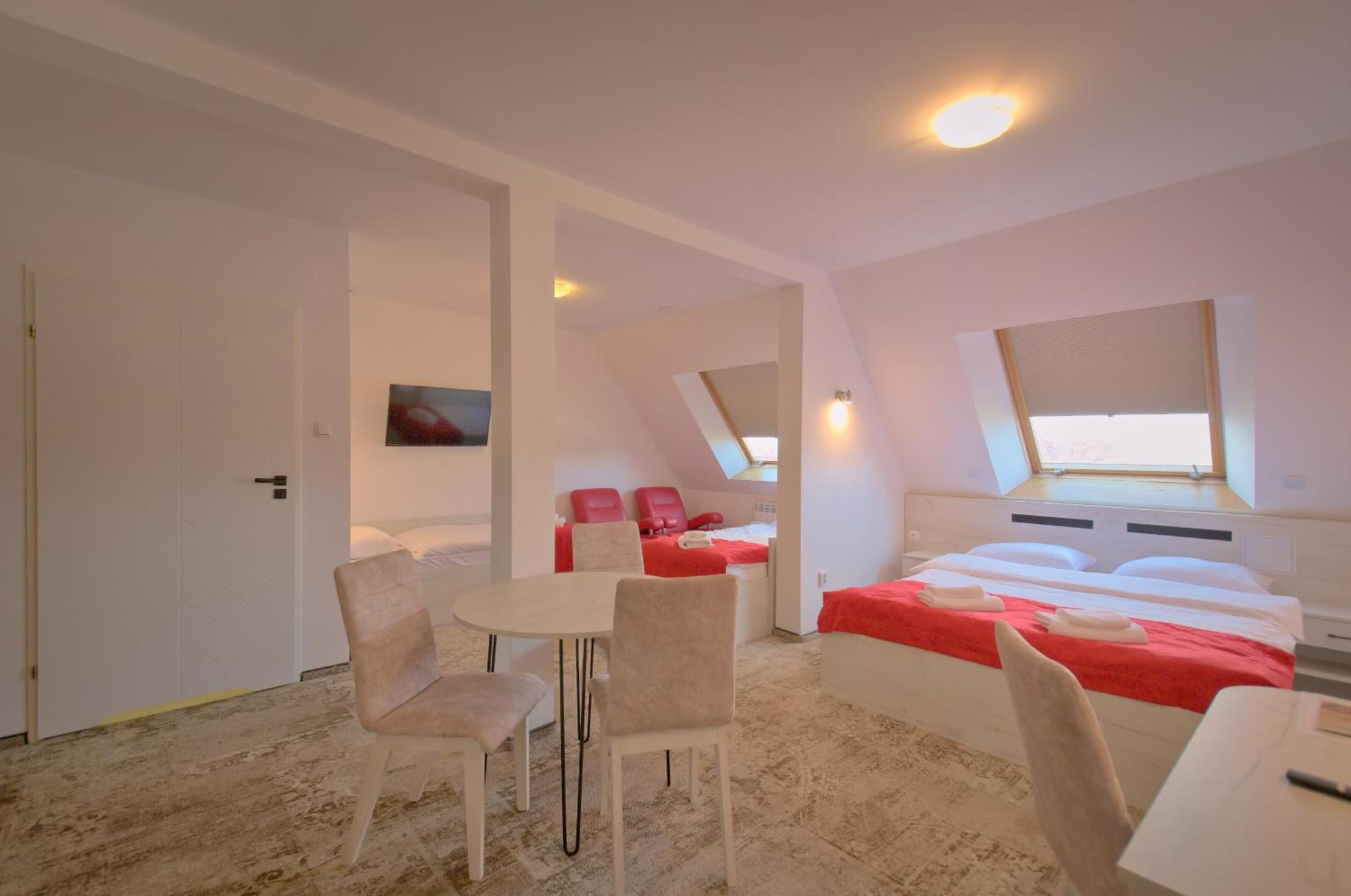 Hotel Sezam マホバ エクステリア 写真