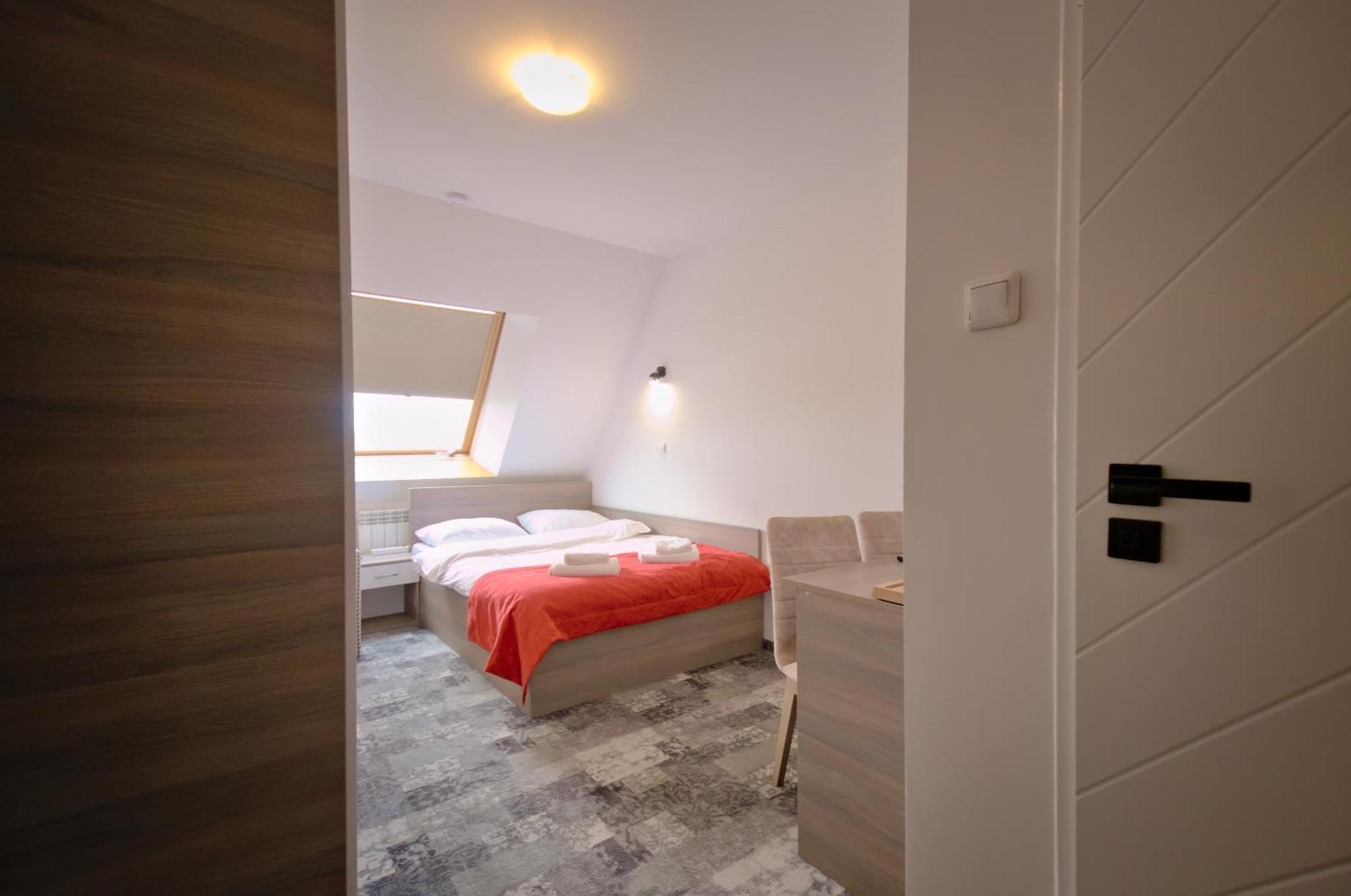 Hotel Sezam マホバ エクステリア 写真