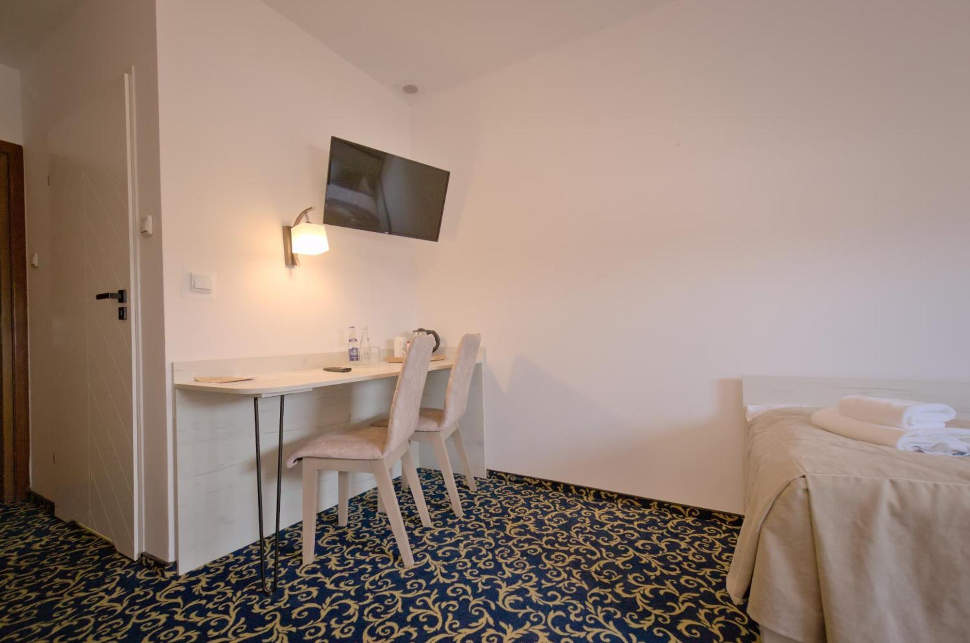 Hotel Sezam マホバ エクステリア 写真