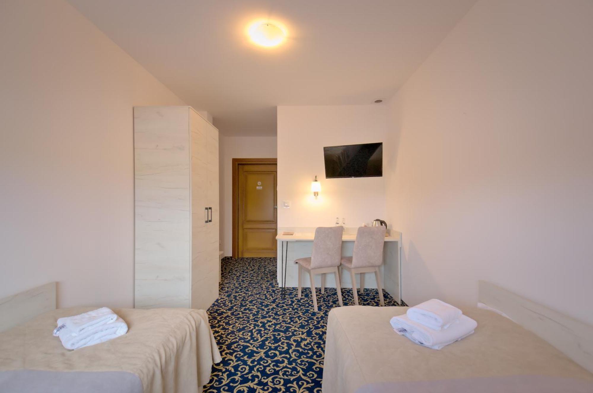 Hotel Sezam マホバ エクステリア 写真