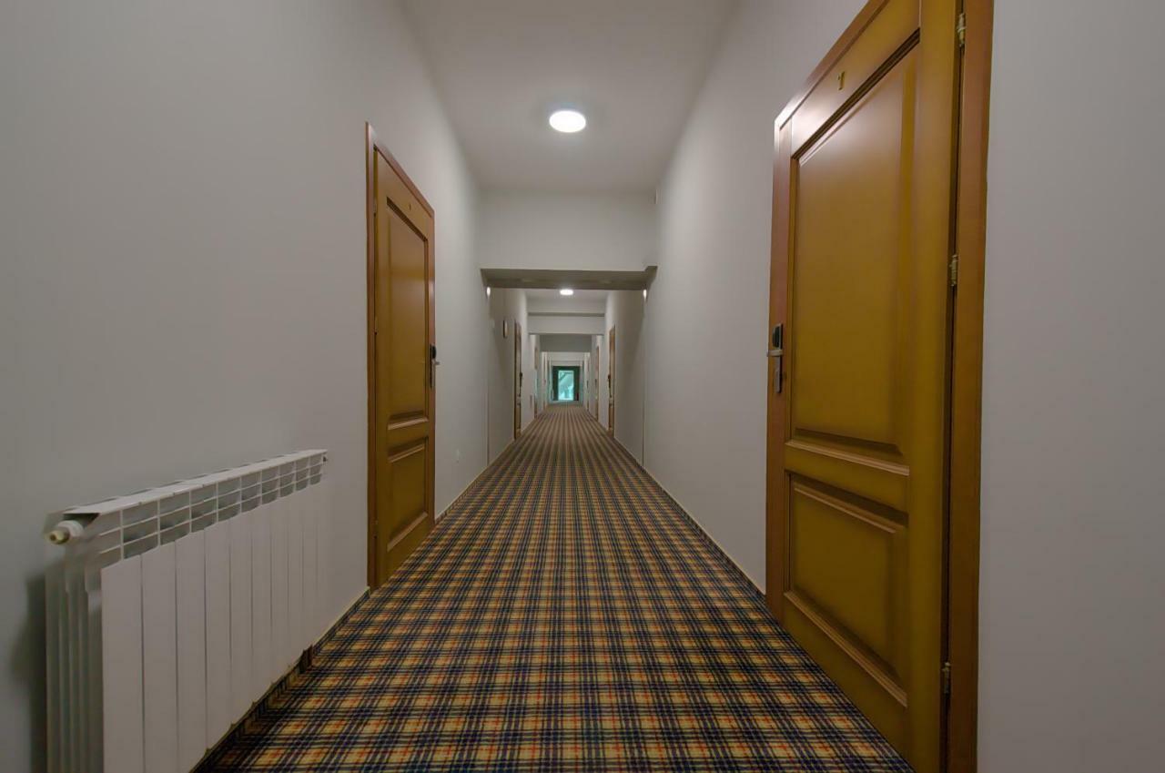 Hotel Sezam マホバ エクステリア 写真